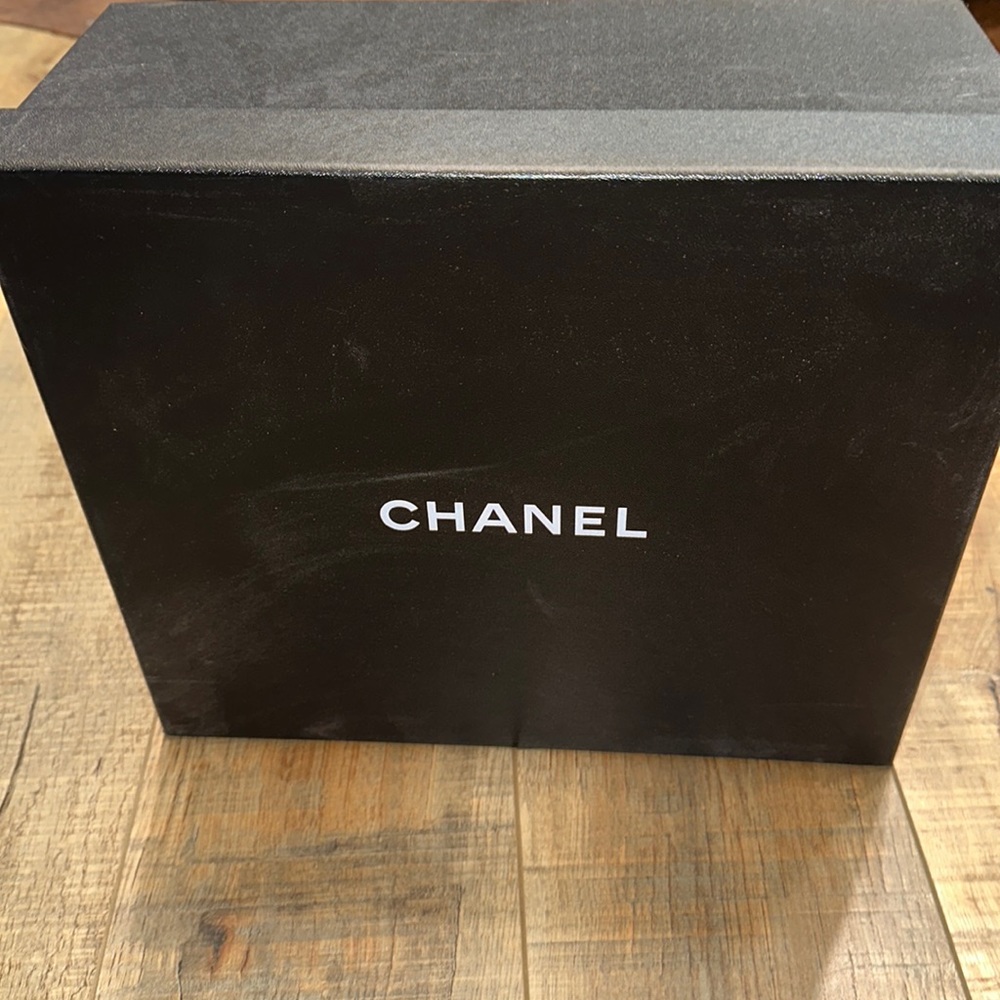Chanel Box